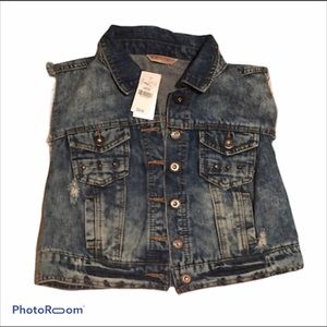 NEW DENIM JEAN VEST DISTRESSED GIRLS LARGE